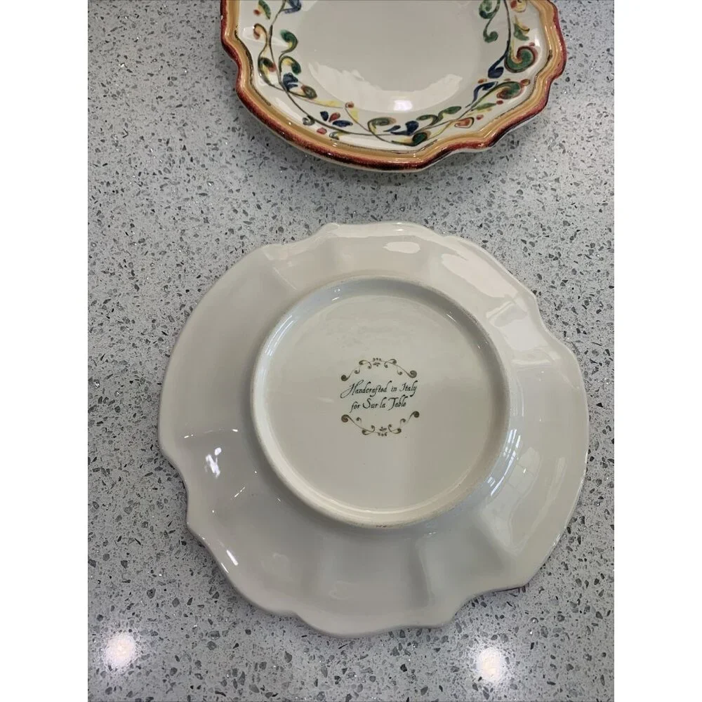 (2) Sur La Table “Mara”Pattern Salad Appetizers Plates 9” Made in Italy READ****
